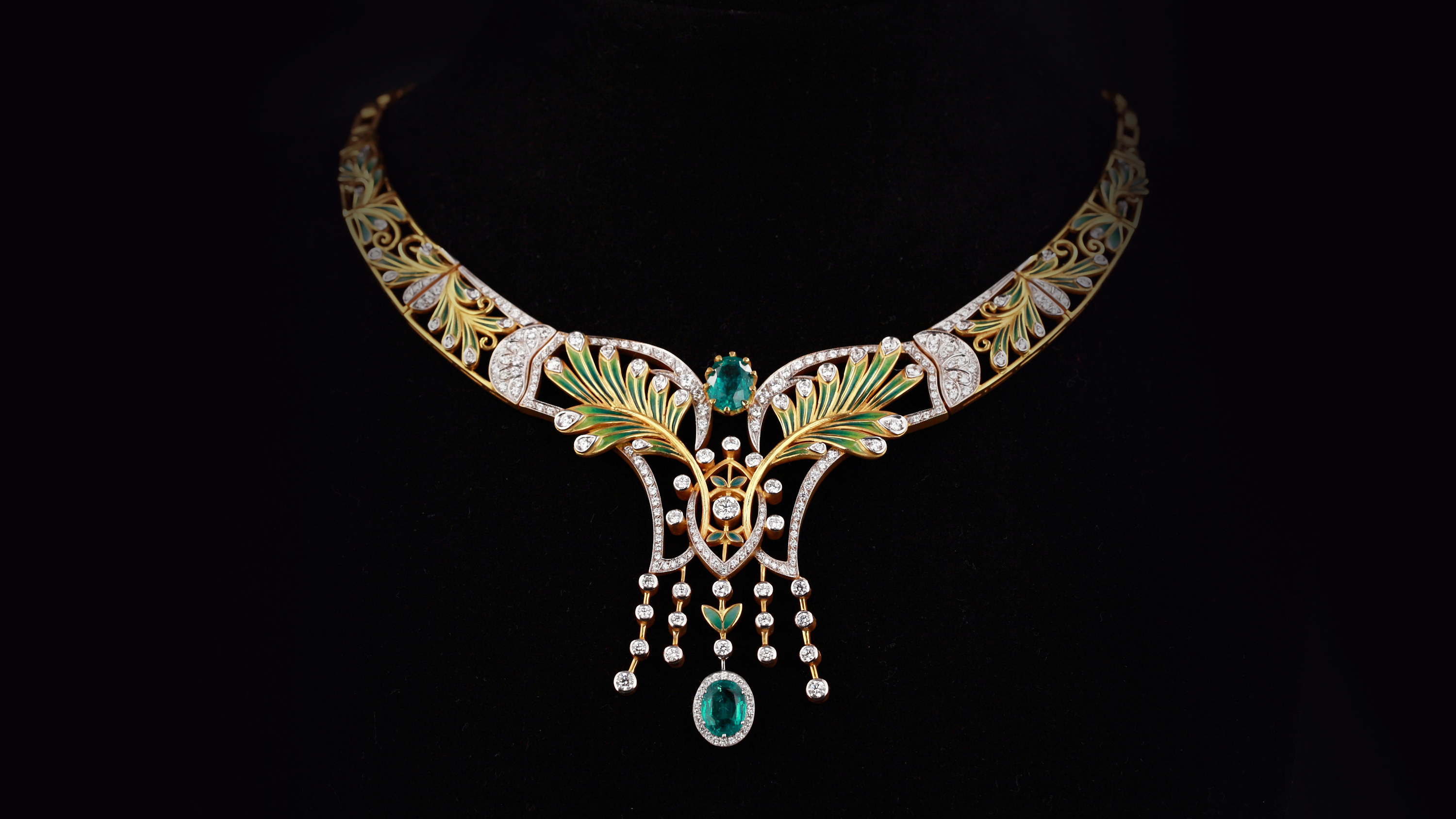 熱鬧非凡的珠寶鐘表市場(chǎng) 未來是“走出去”還是“引進(jìn)來”？